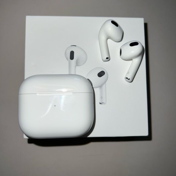 AirSounds 3: The Next Generation of Wireless Audio